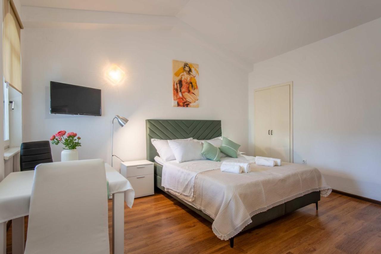 Ostaric Apartment Mandre Exterior foto