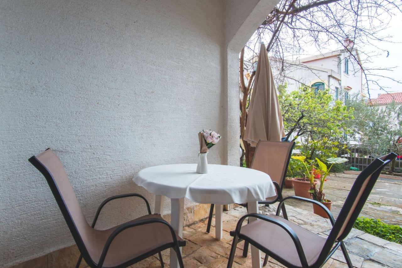 Ostaric Apartment Mandre Exterior foto