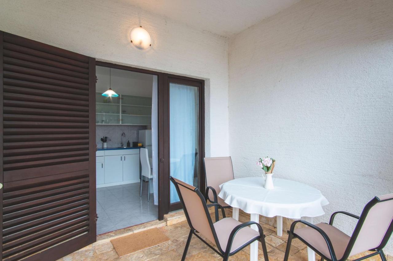 Ostaric Apartment Mandre Exterior foto