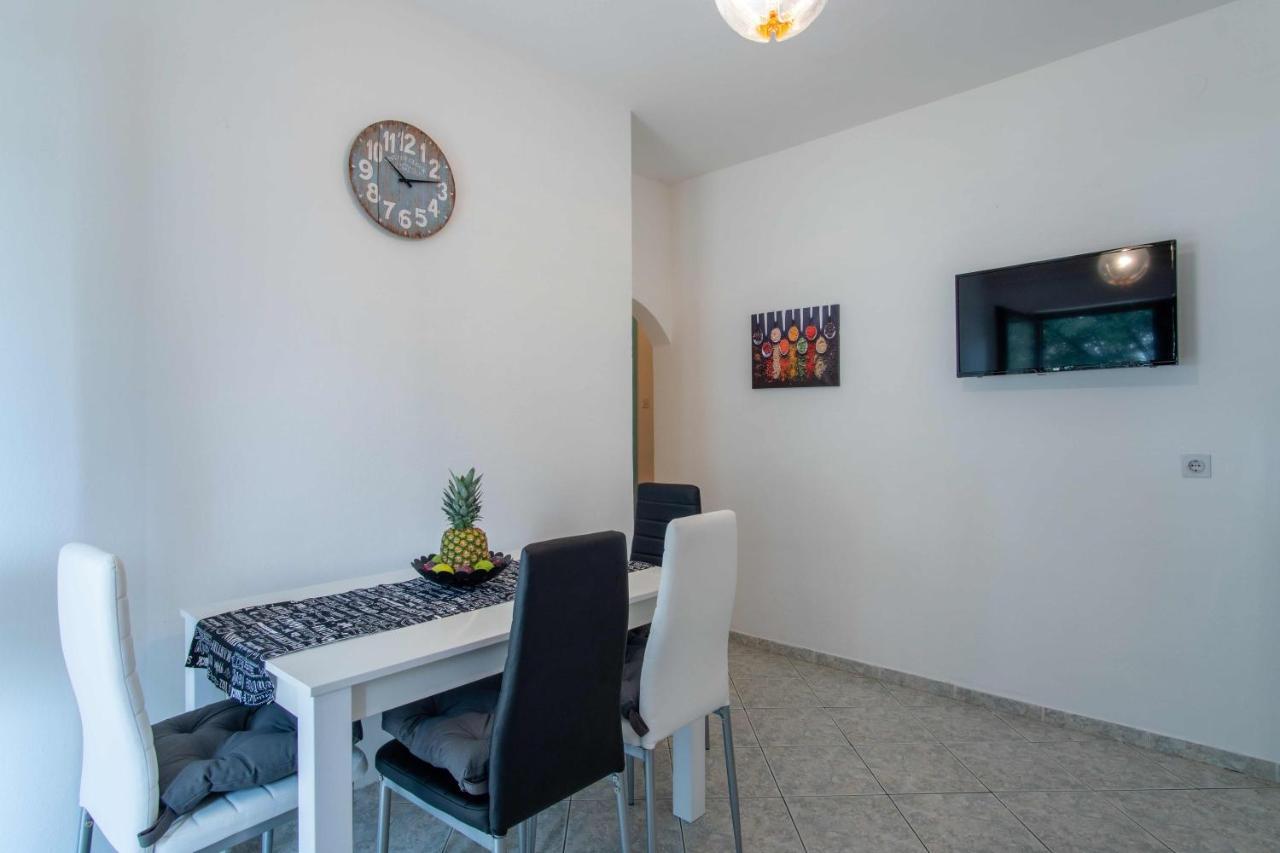 Ostaric Apartment Mandre Exterior foto
