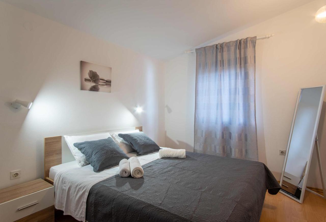 Ostaric Apartment Mandre Exterior foto