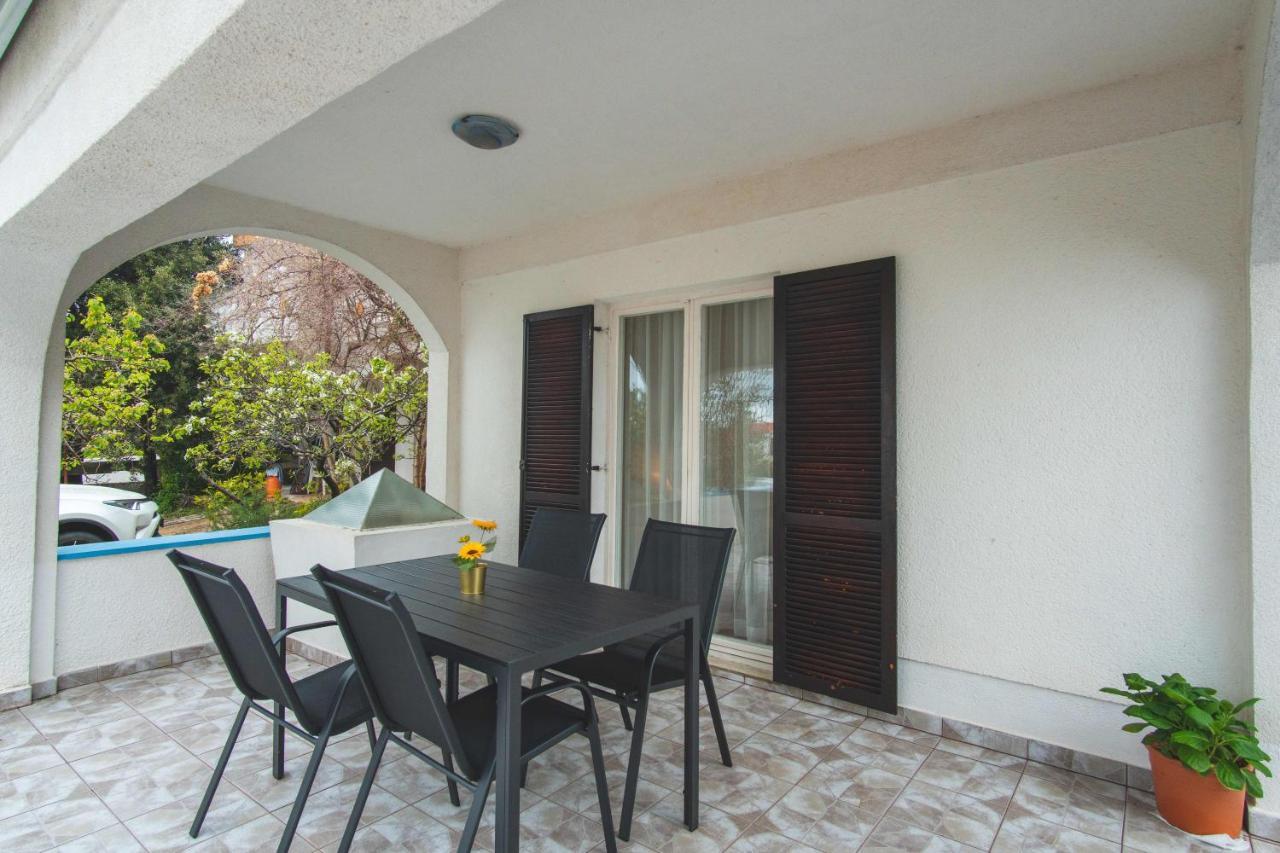 Ostaric Apartment Mandre Exterior foto
